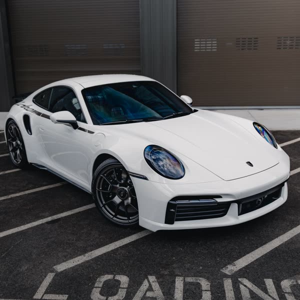 Porsche 911 Turbo S in white